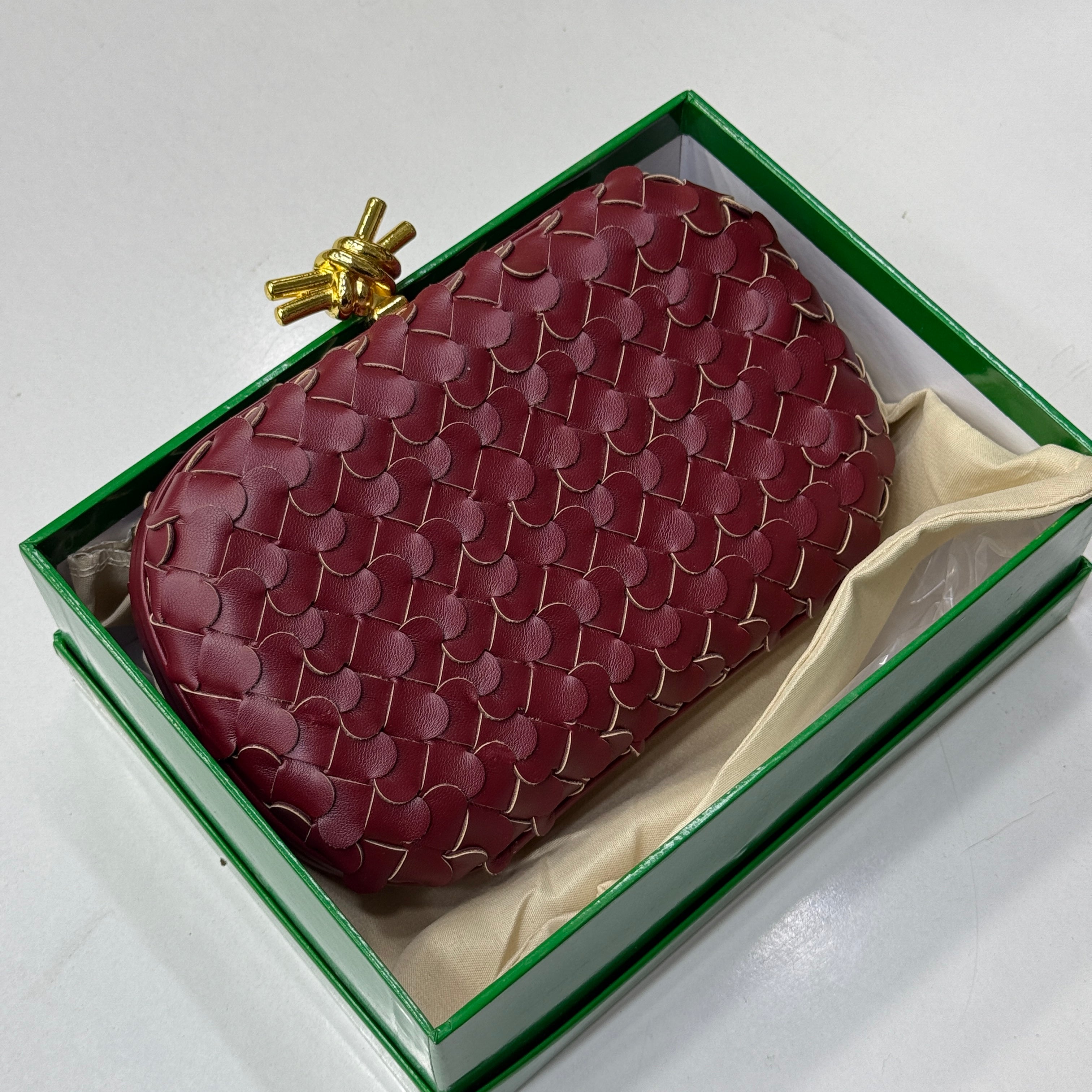 BOTTEGA VENETA CLUTH
