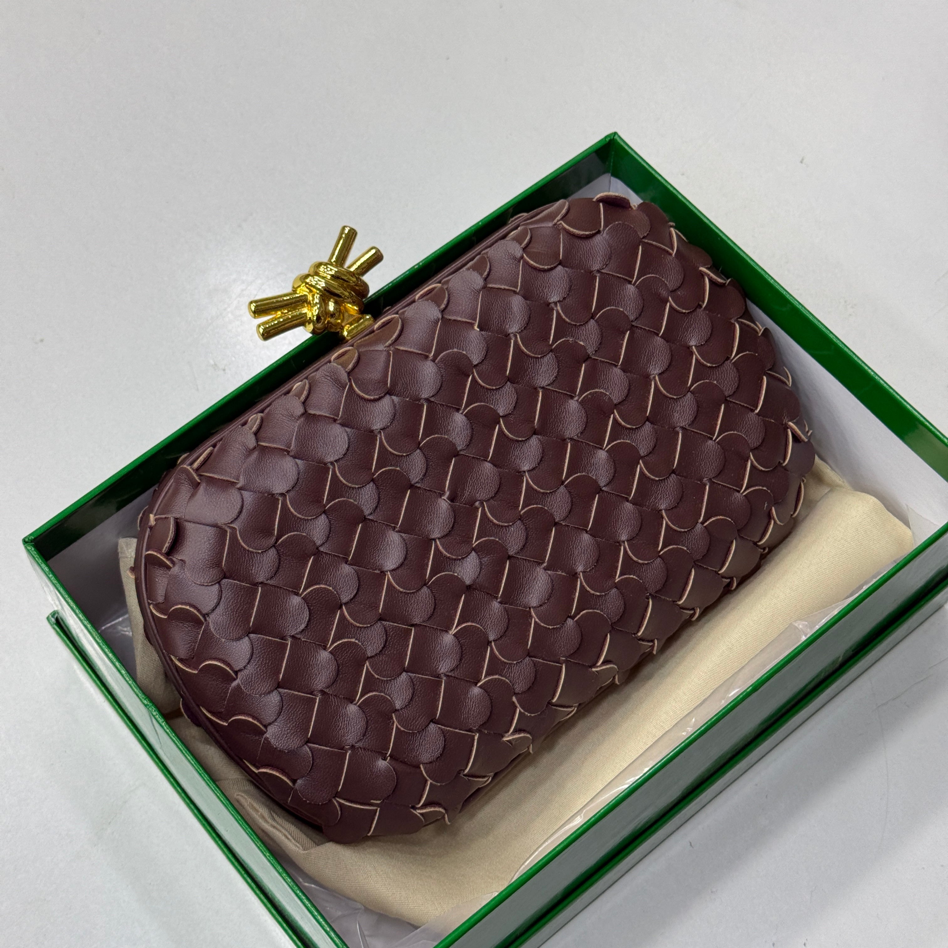 BOTTEGA VENETA CLUTH