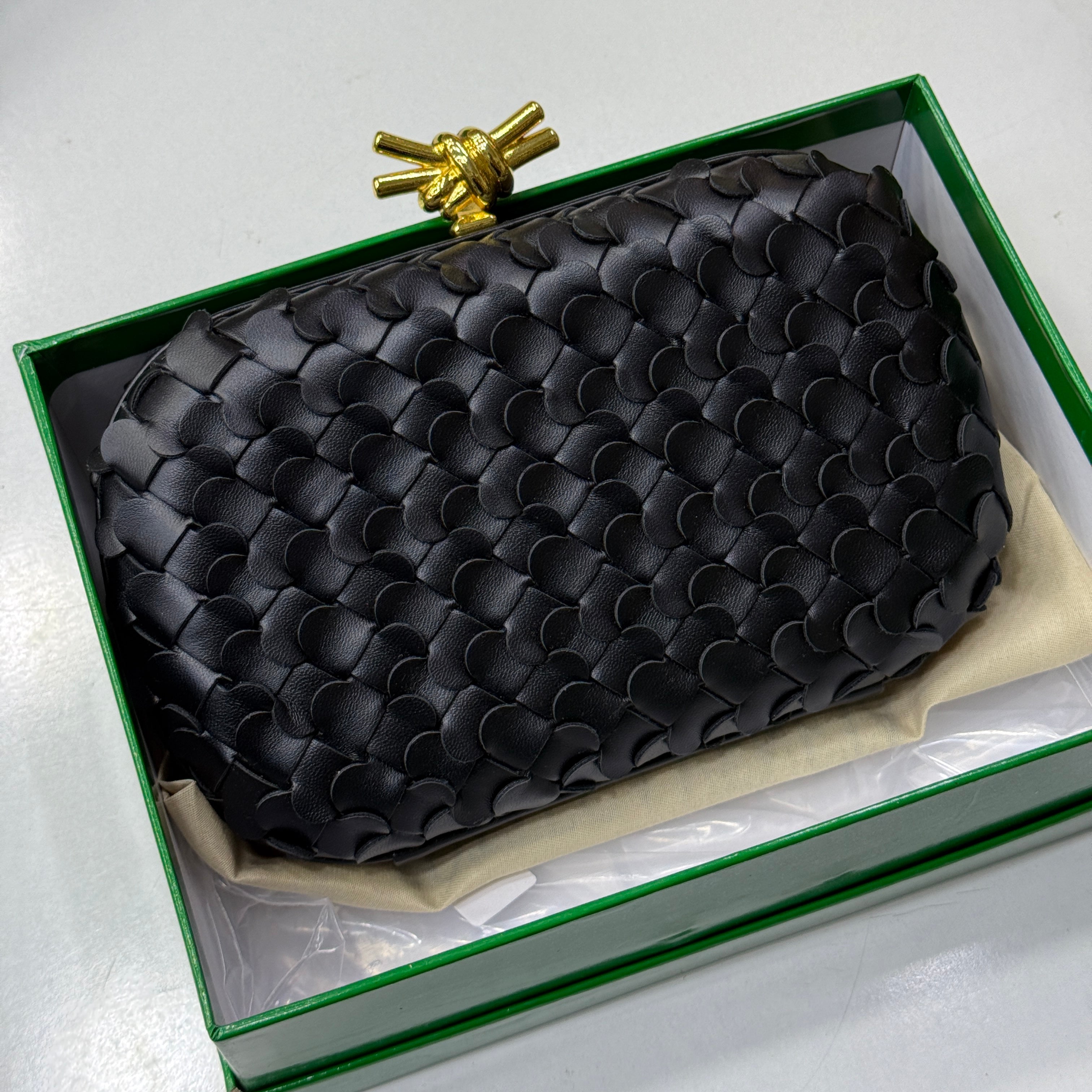 BOTTEGA VENETA CLUTH