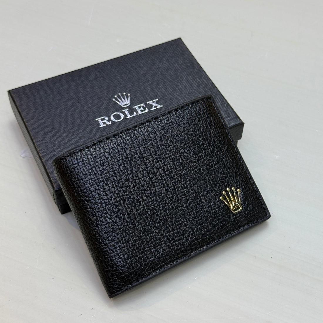 Royal wallet