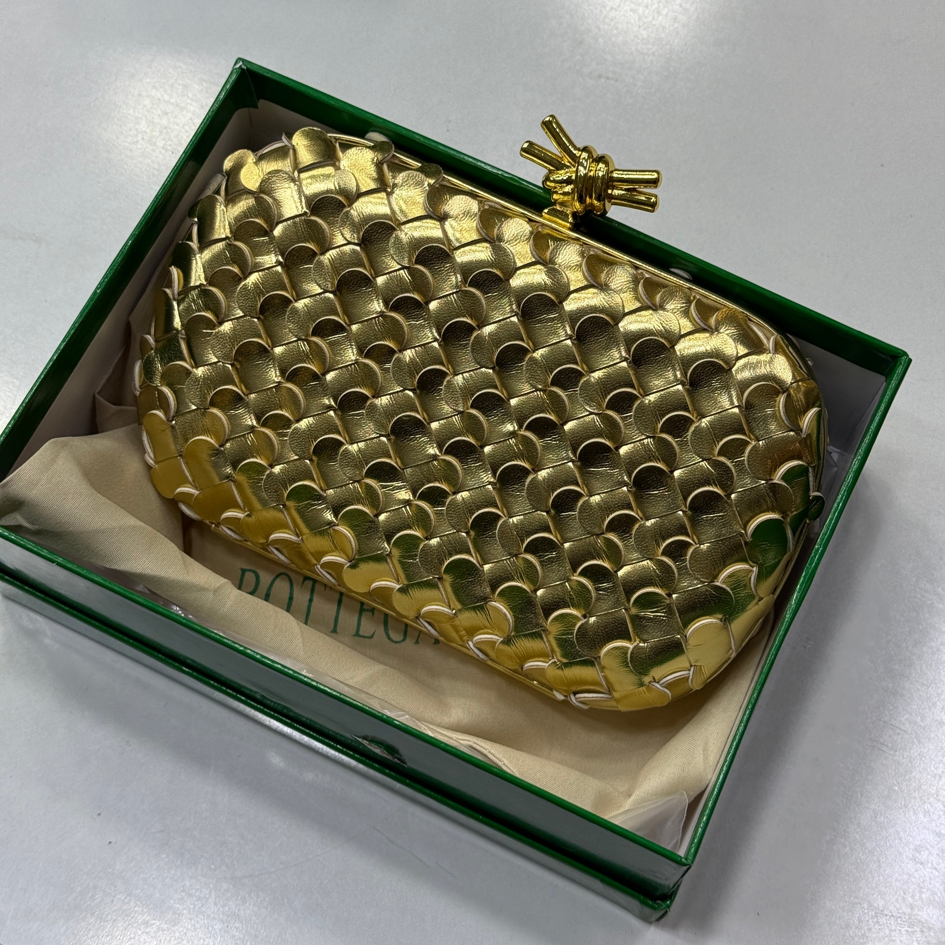 BOTTEGA VENETA CLUTH