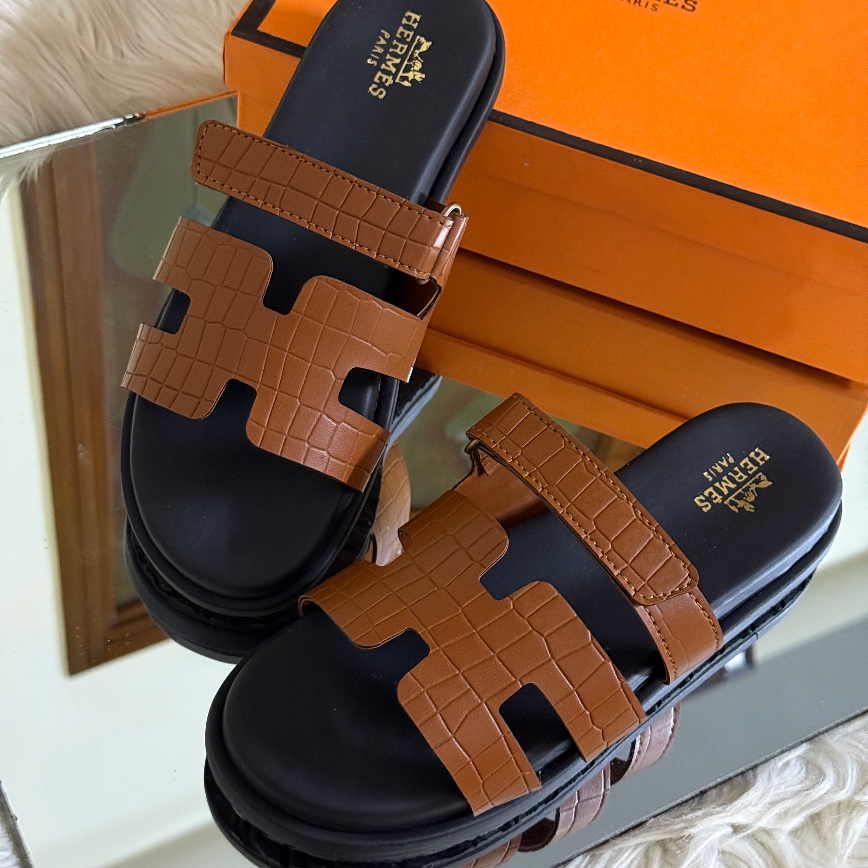 Cyphre Sandle (Brown)