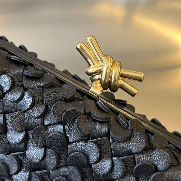 BOTTEGA VENETA CLUTH