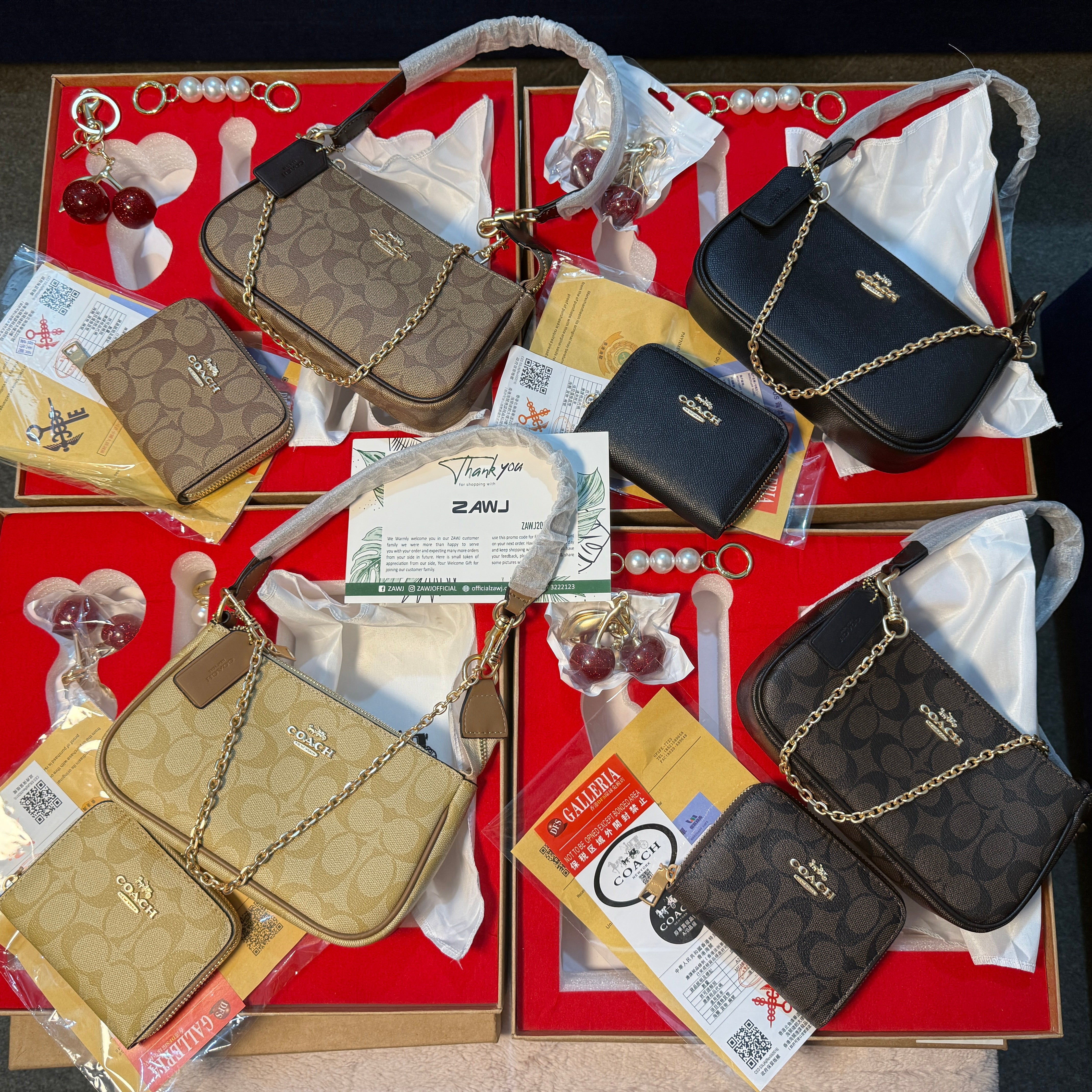 New Coach Brone Set With Keychain £ Card Wallet
