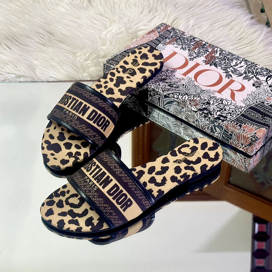 Zawj leopard flat