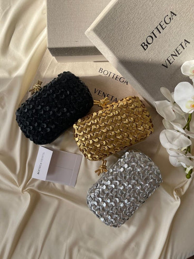 BOTTEGA VENETA CLUTH