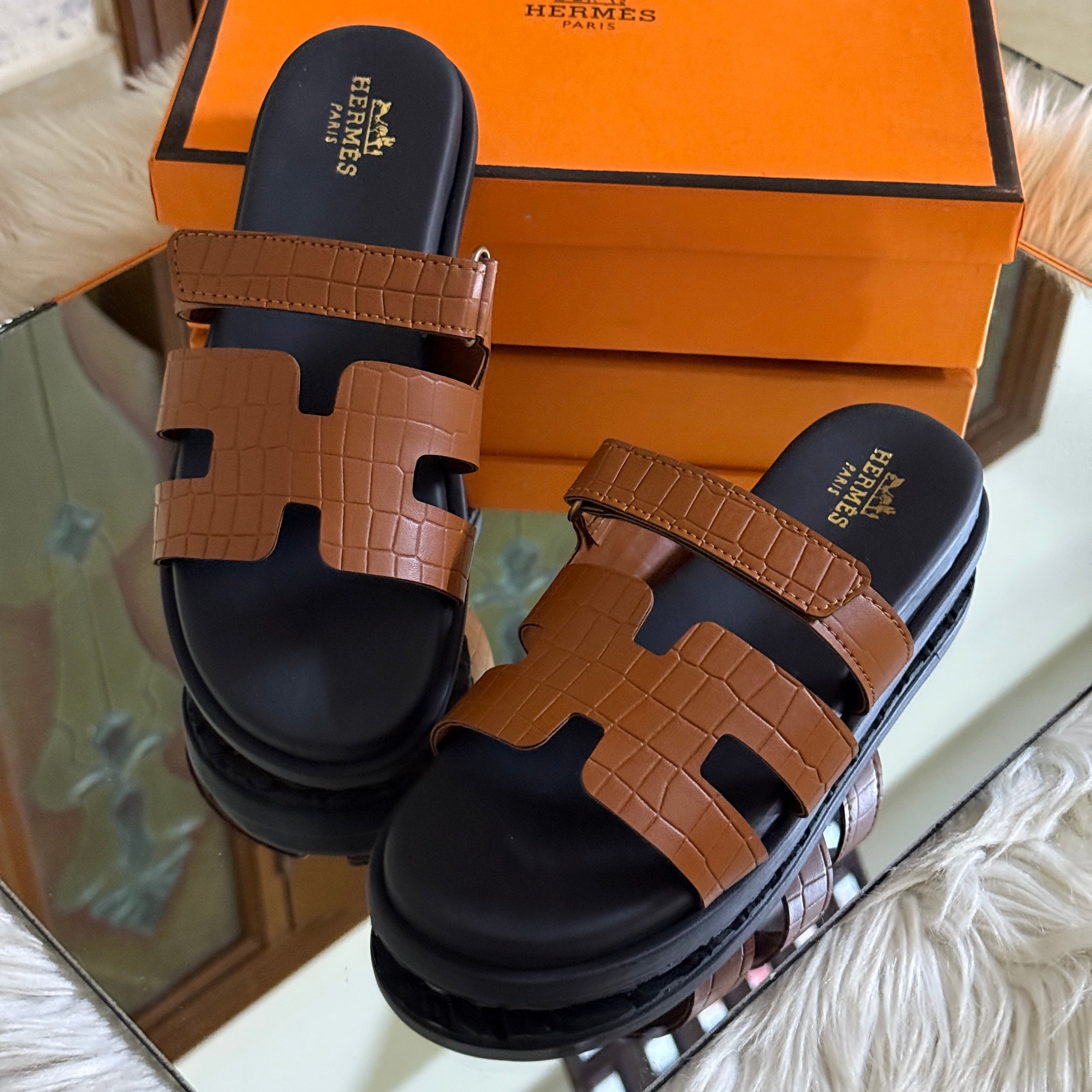 Cyphre Sandle (Brown)