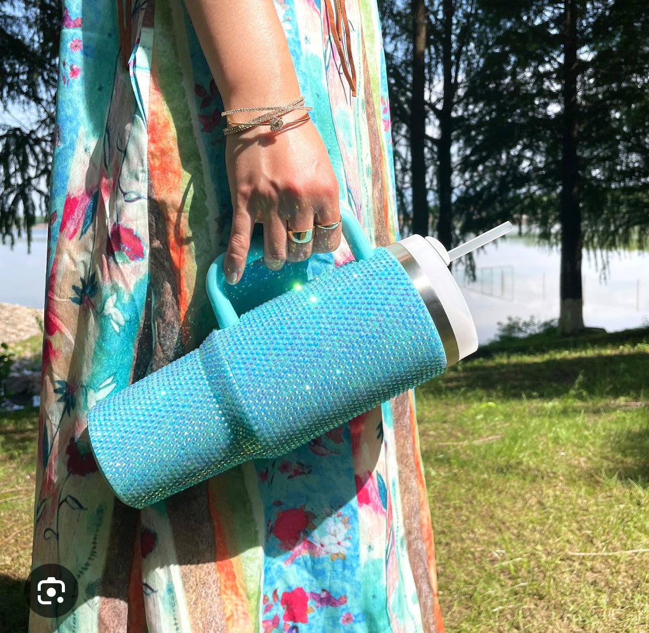 Diamond-Design Insulated Tumbler (light blue)