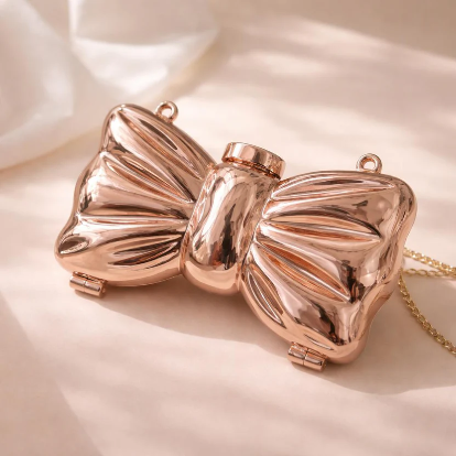 Chic Bow Radiance