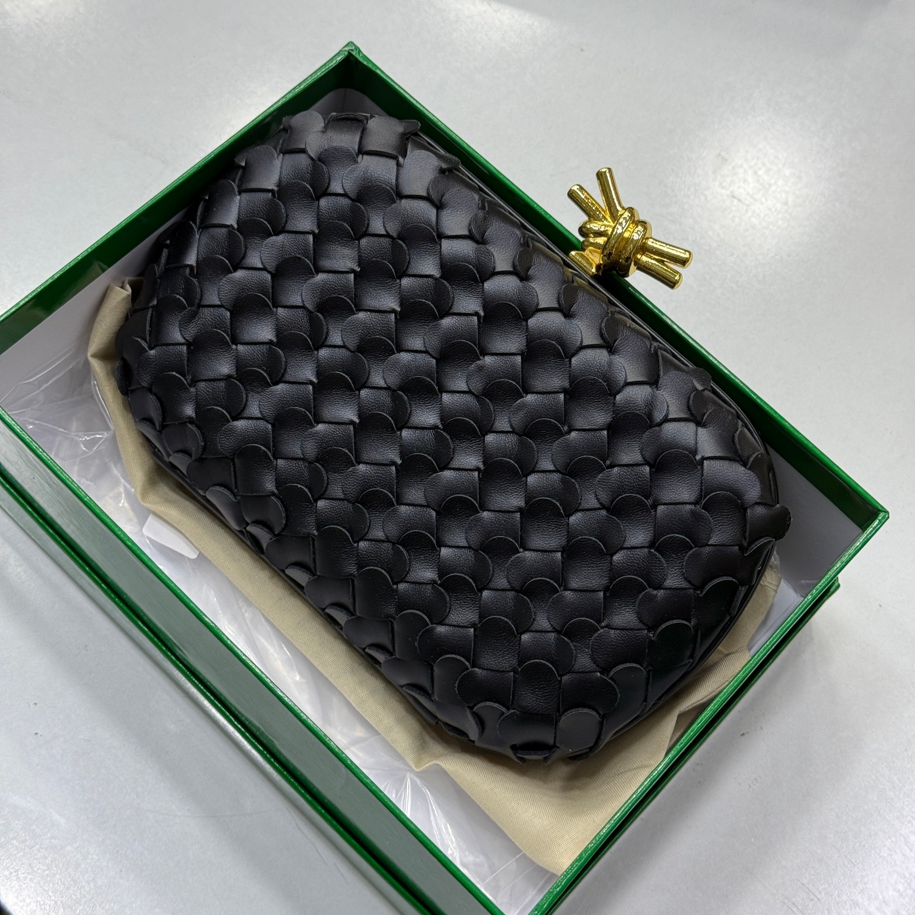 BOTTEGA VENETA CLUTH
