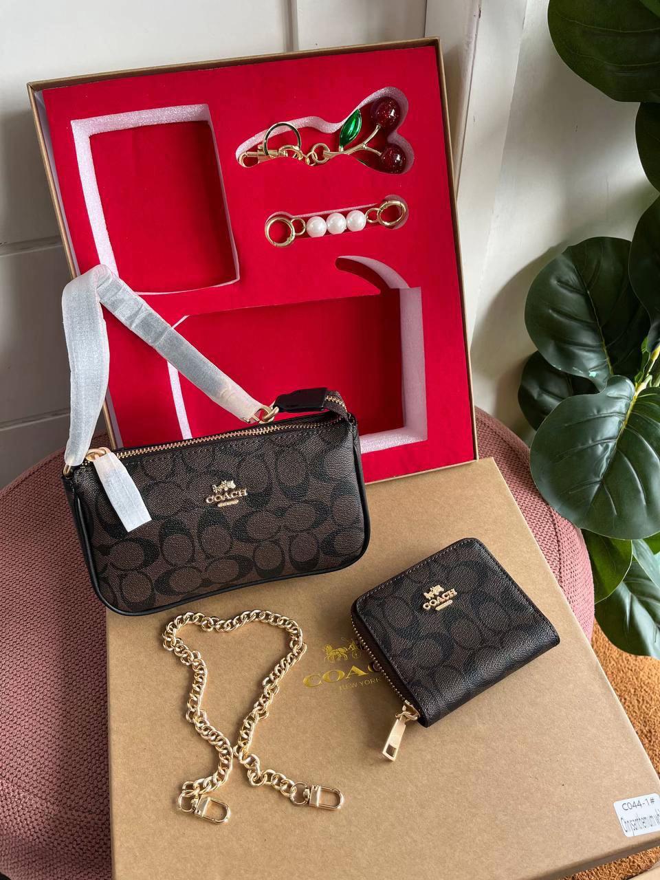 New Coach Coffee Set With Keychain £ Card Wallet