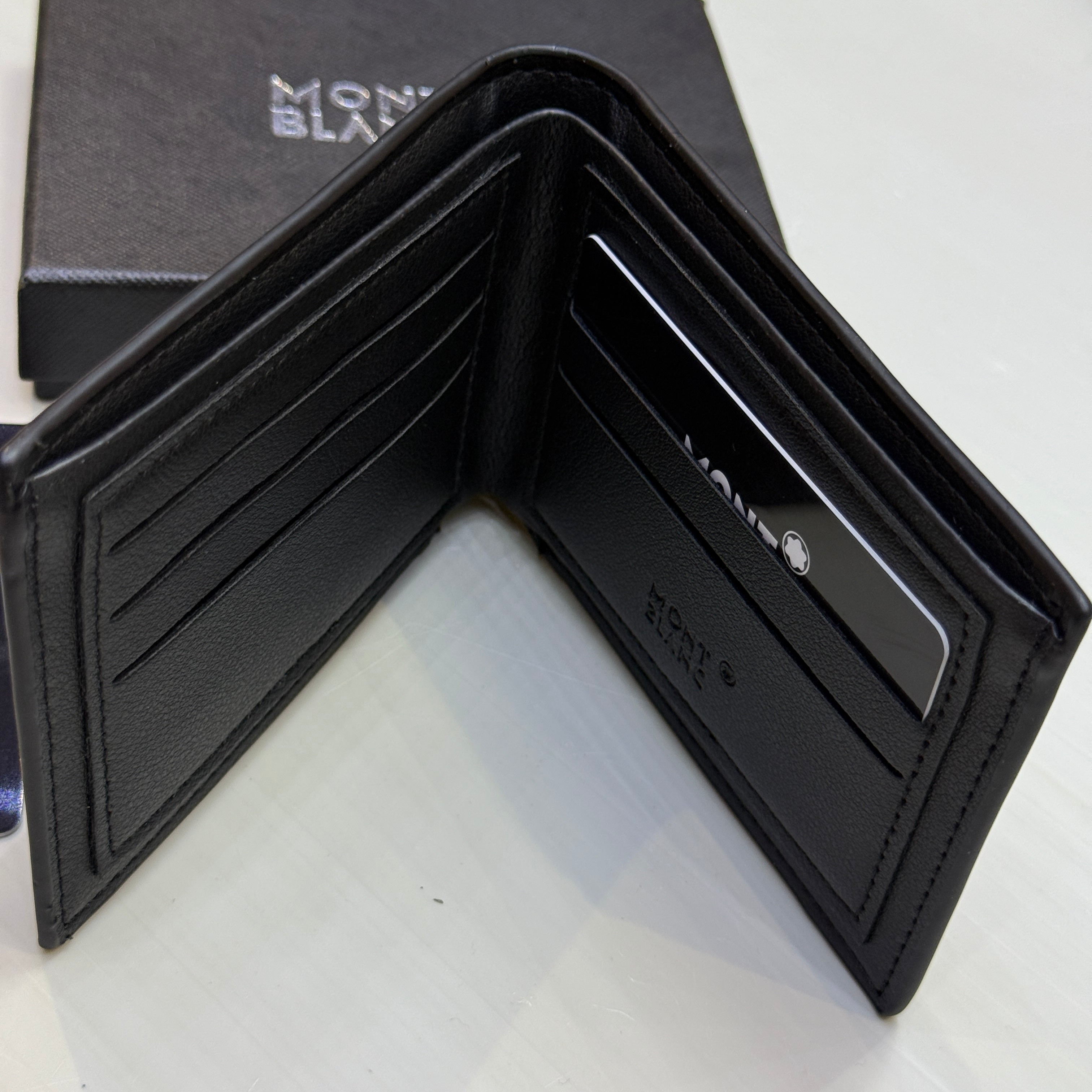 Mont black wallet
