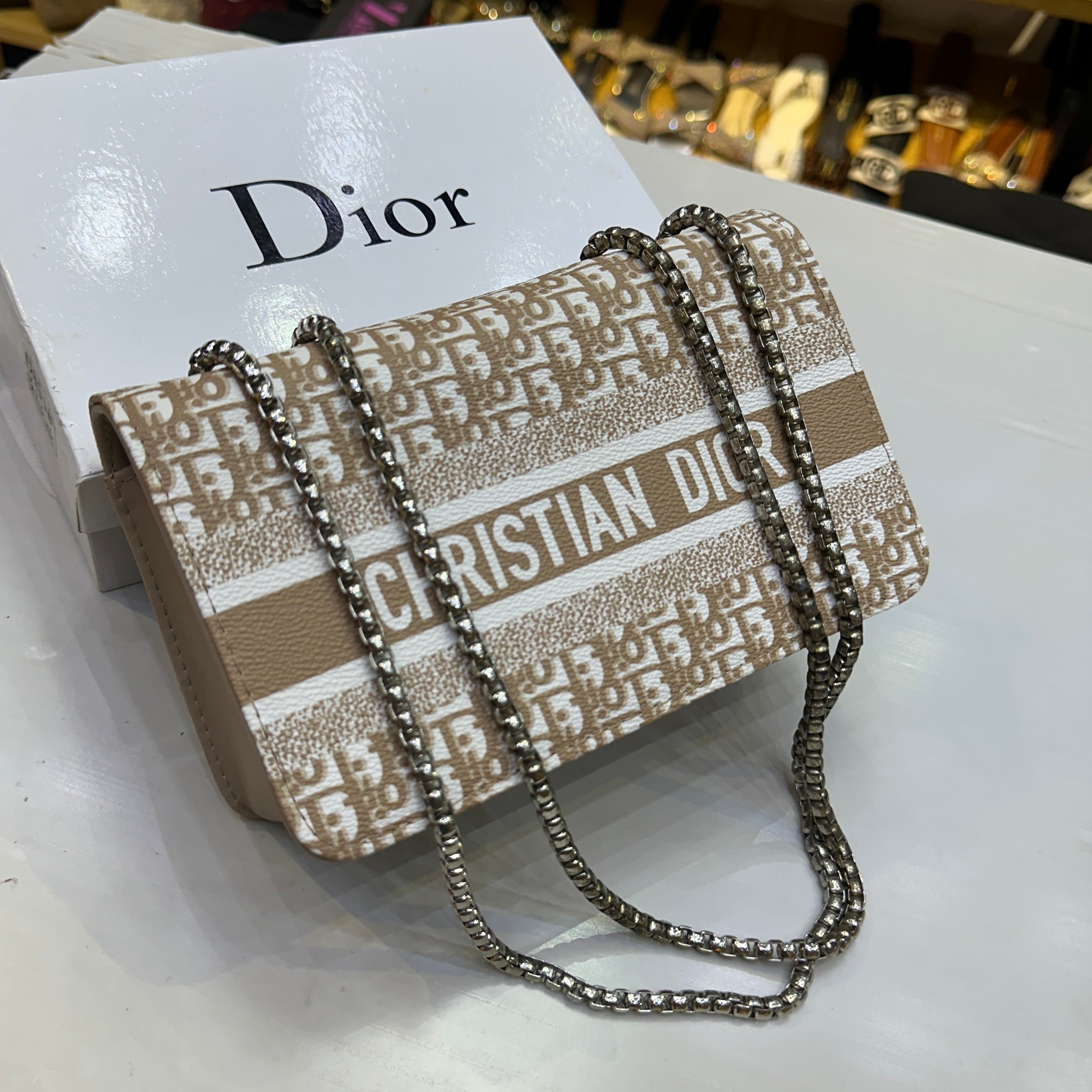 Dd cross body