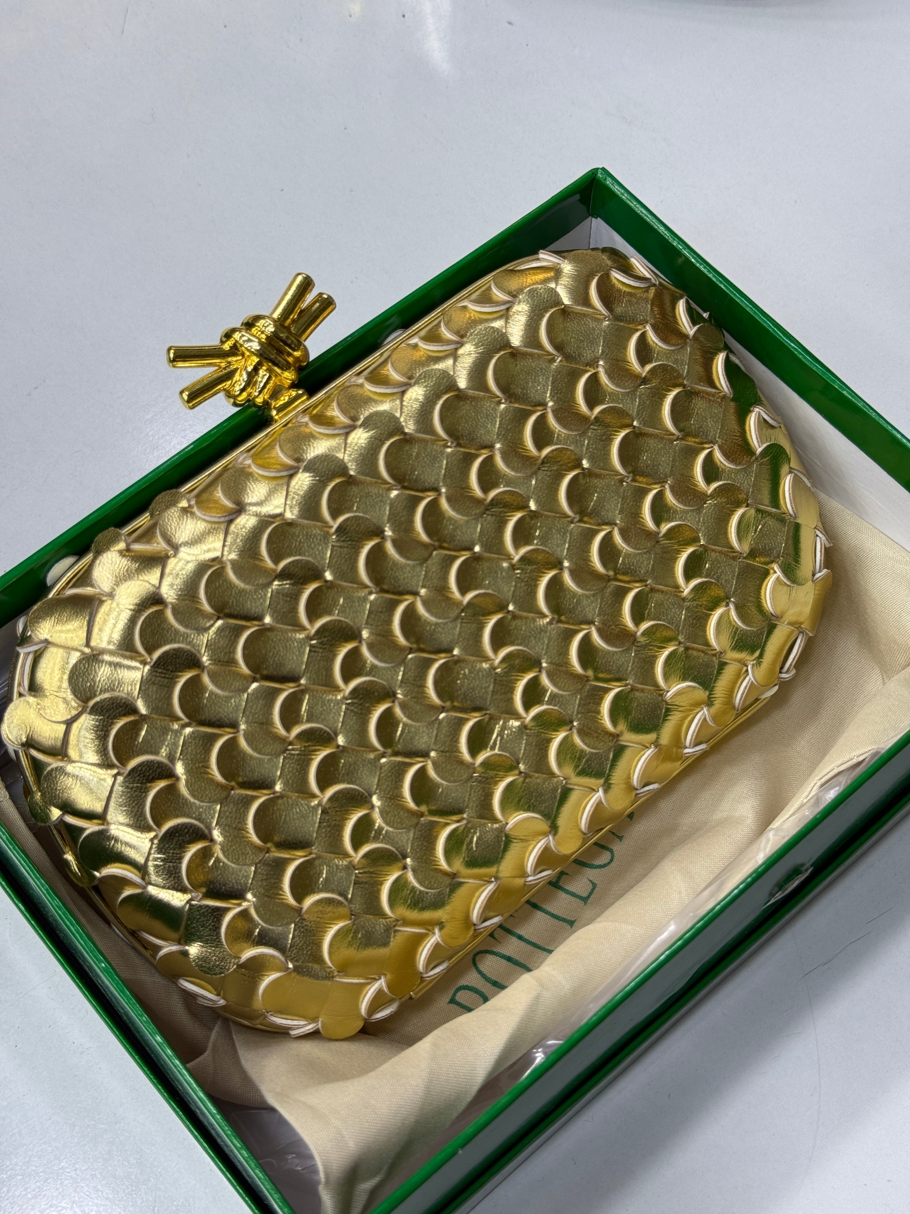 BOTTEGA VENETA CLUTH