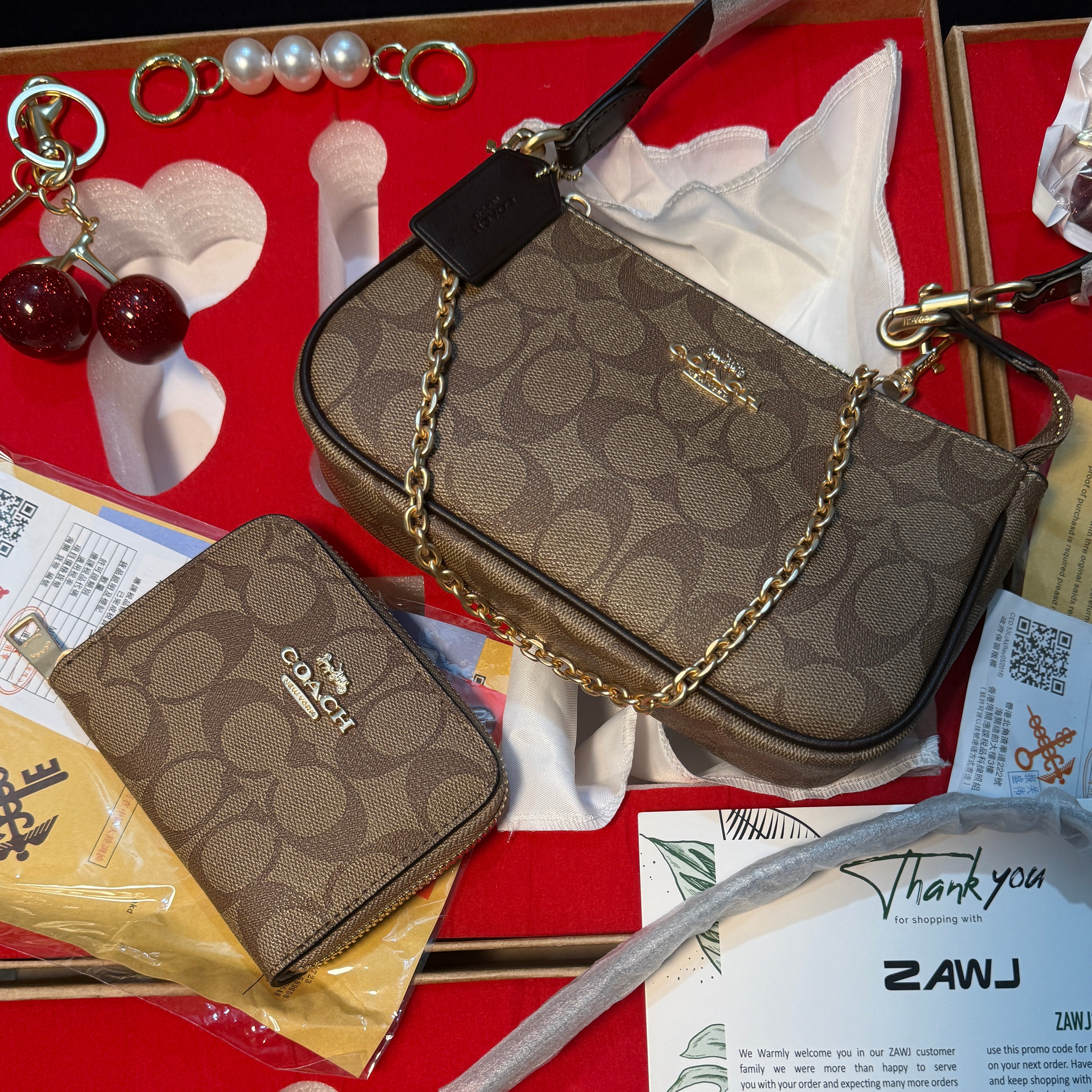 New Coach Brone Set With Keychain £ Card Wallet