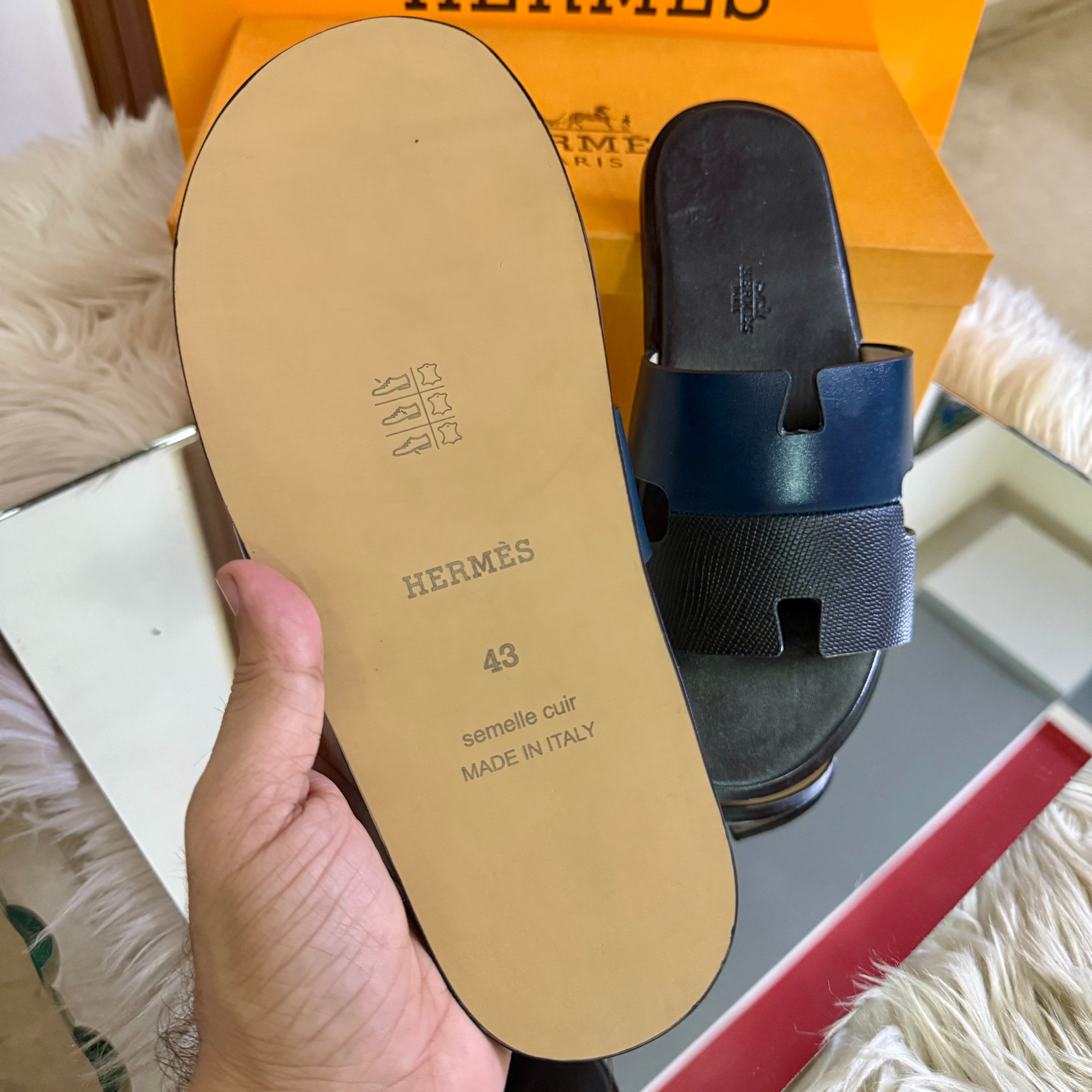 Hermes Men's Prime Slippers