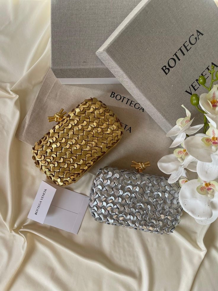 BOTTEGA VENETA CLUTH