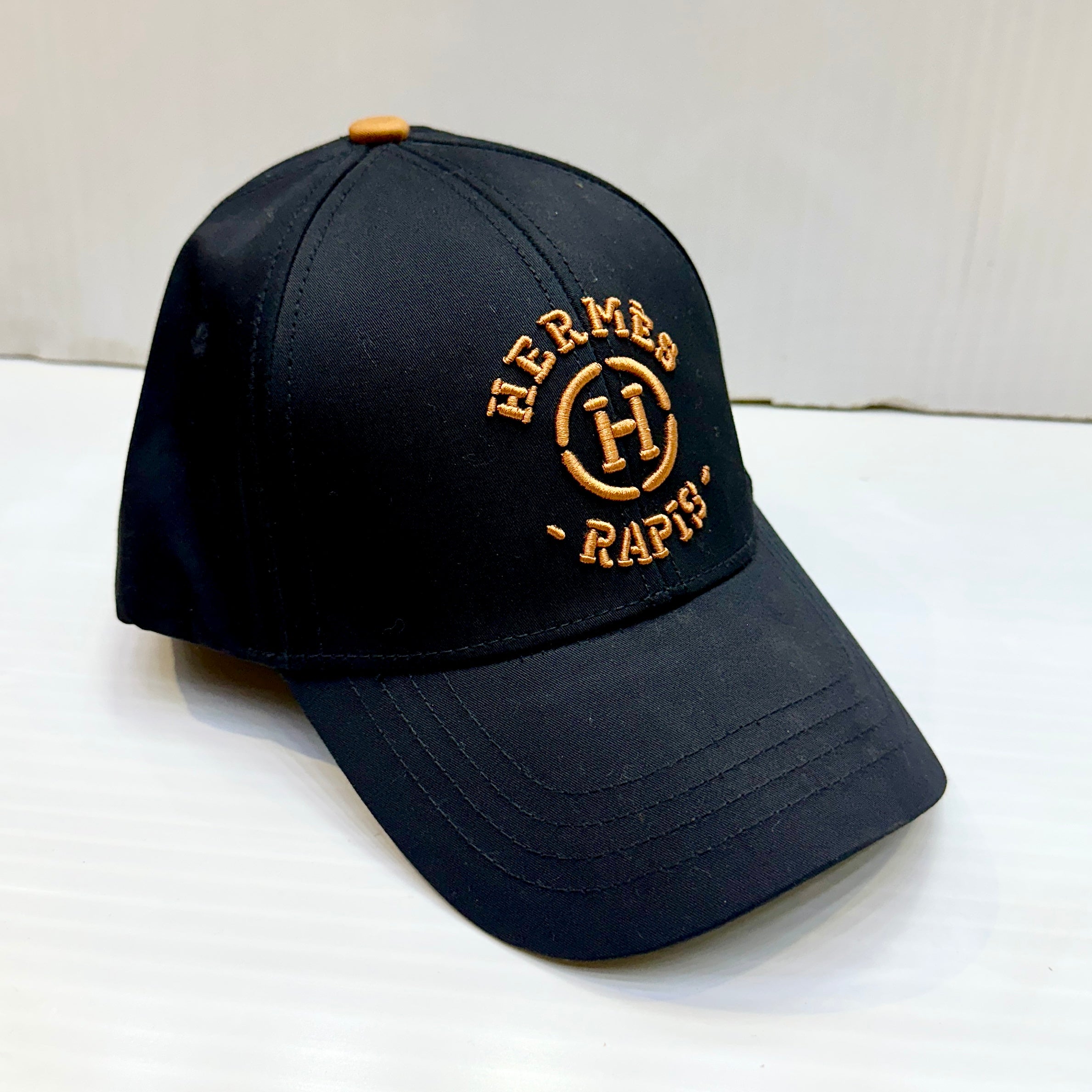 HR Brand caps