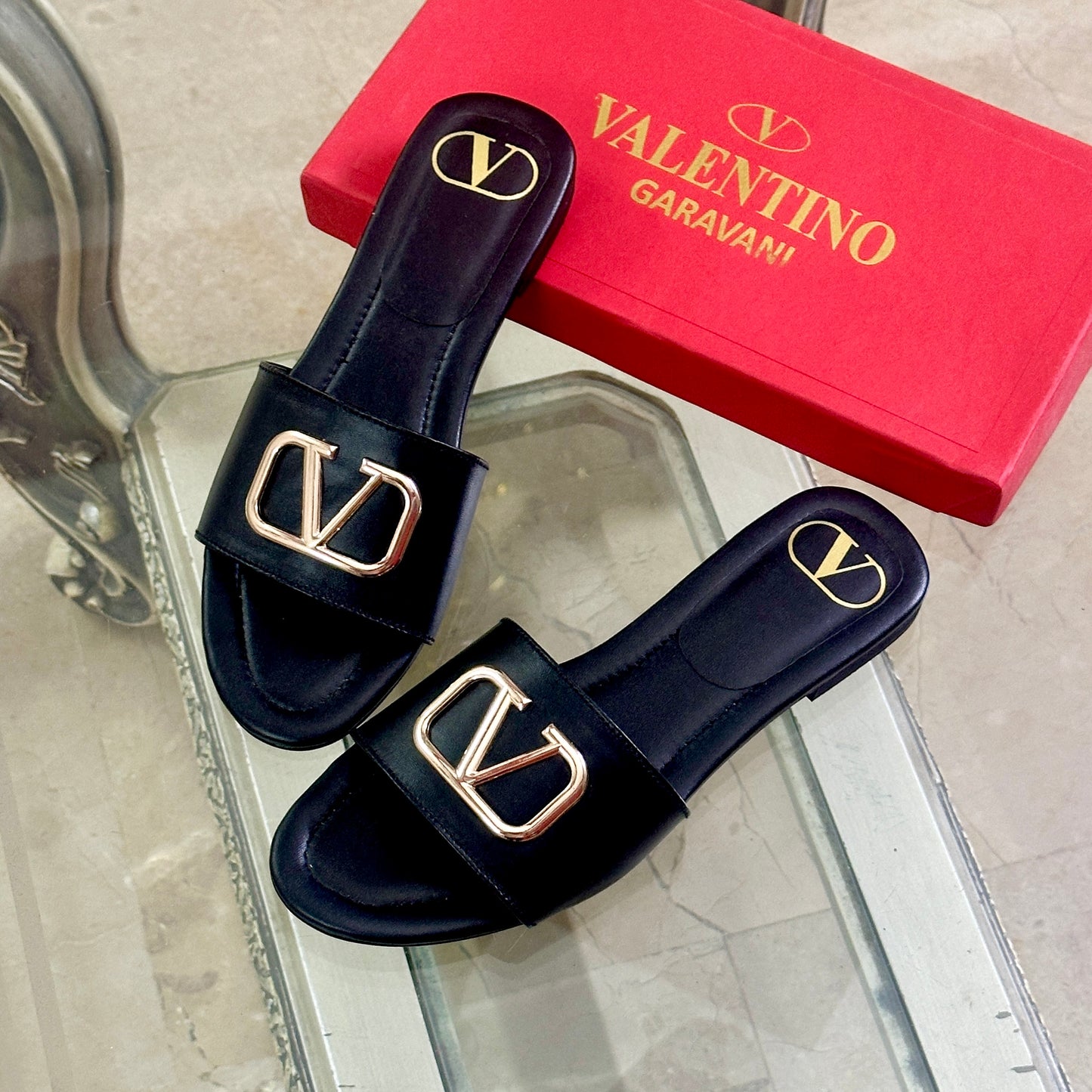 VALENTINO flat