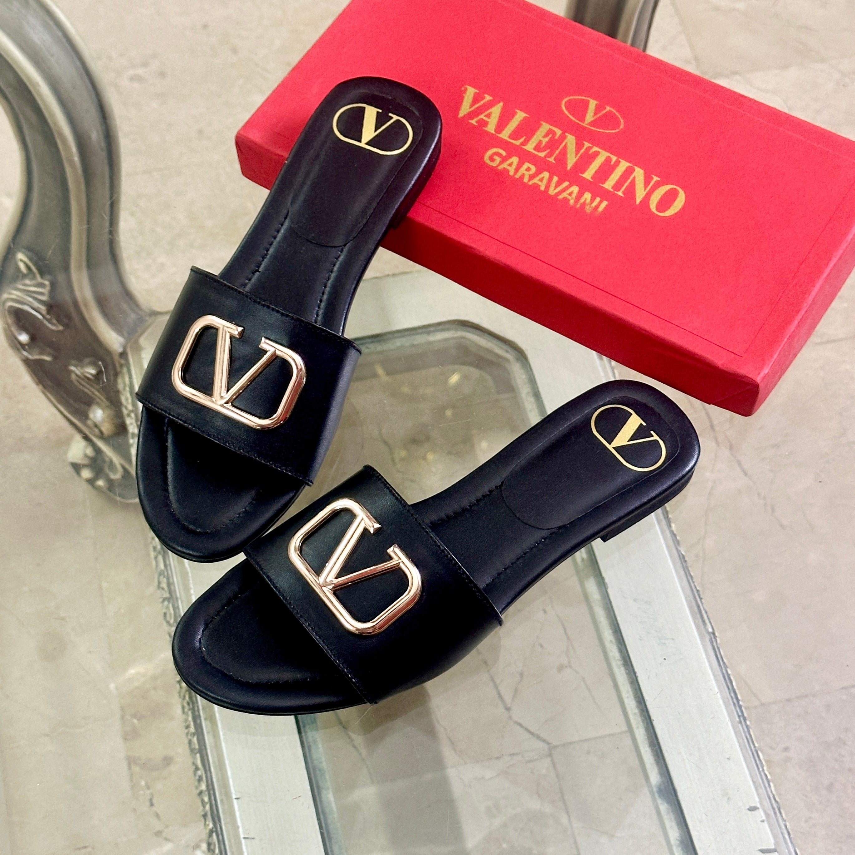 VALENTINO flat