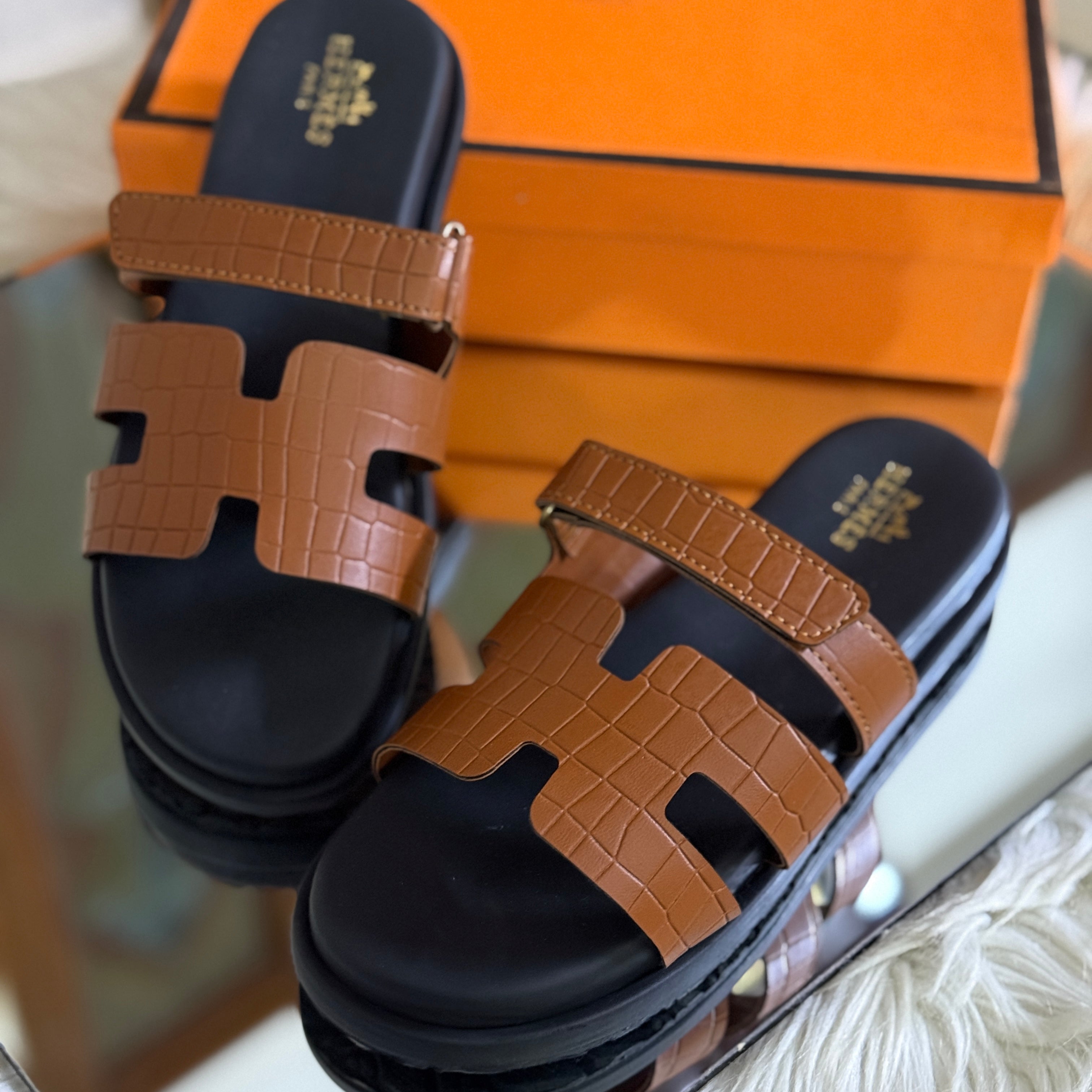 Cyphre Sandle (Brown)