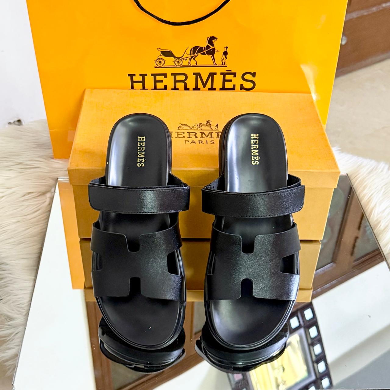 Hermes Men's Aura Prime Slippers