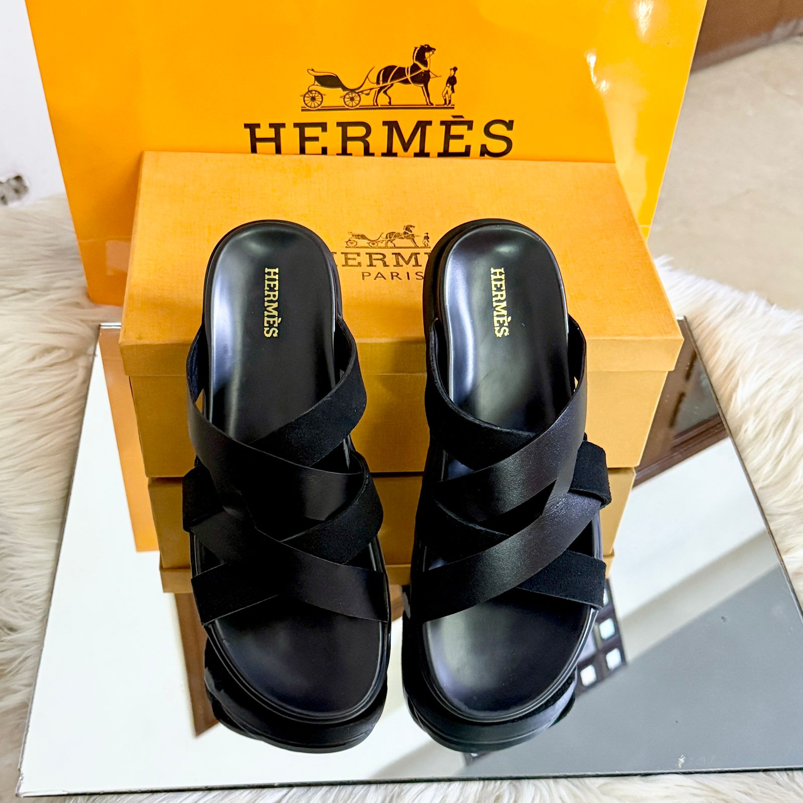 Hermes Men's Aura Slippers (Black)