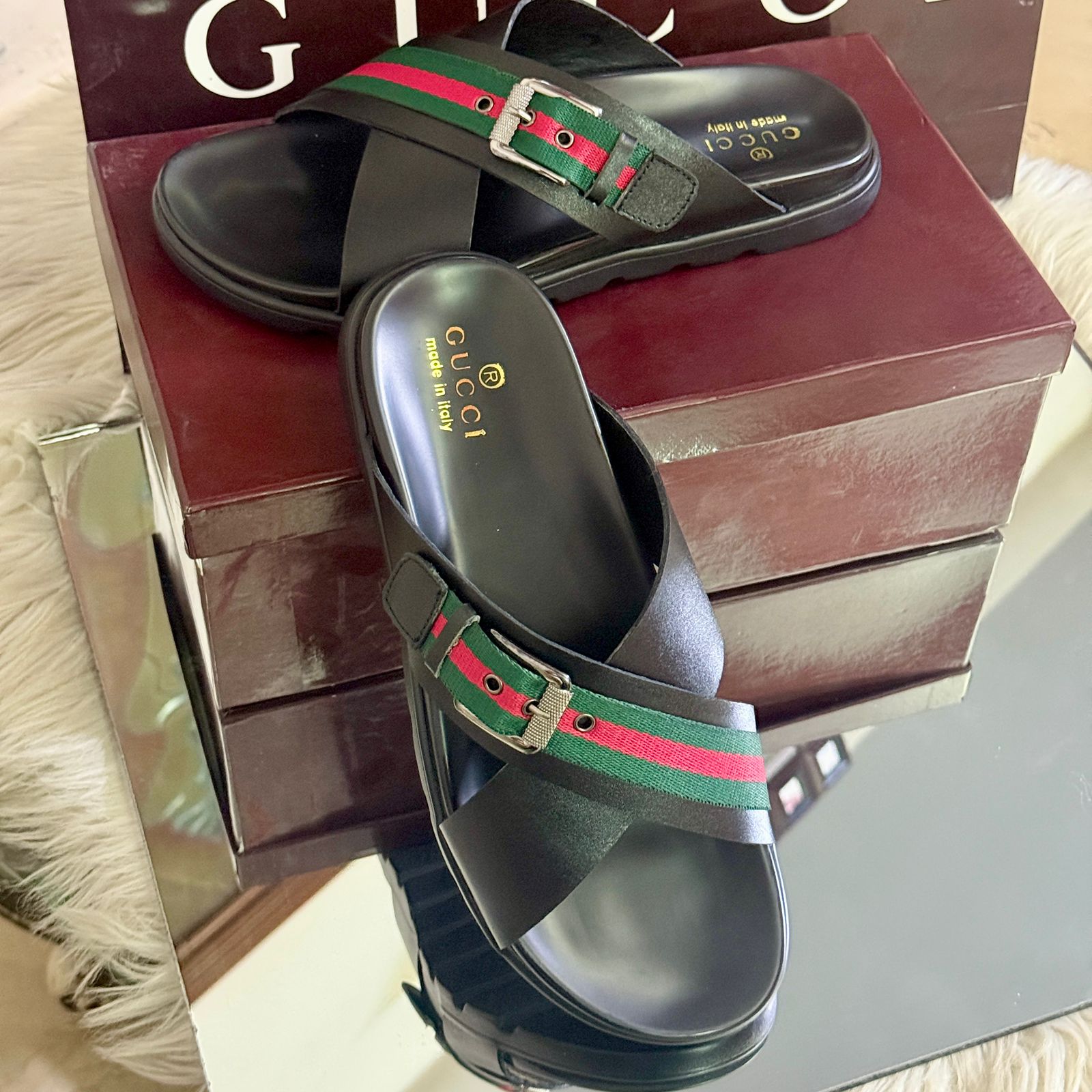 GG Men's Aura Slippers (Black)