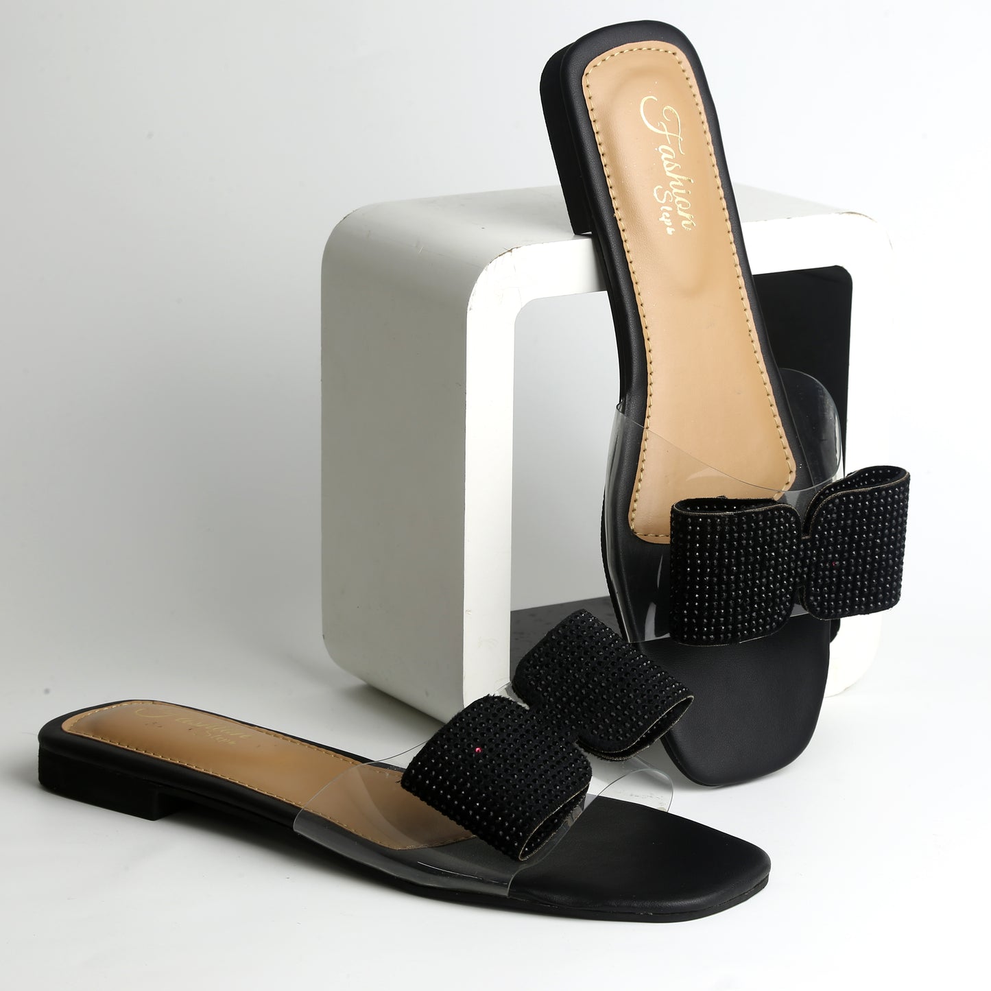 Fancy Tai Flats (Black)