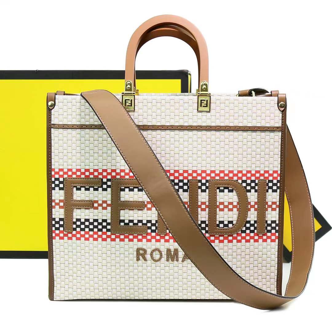 Fendi Sunshine Medium Raffia