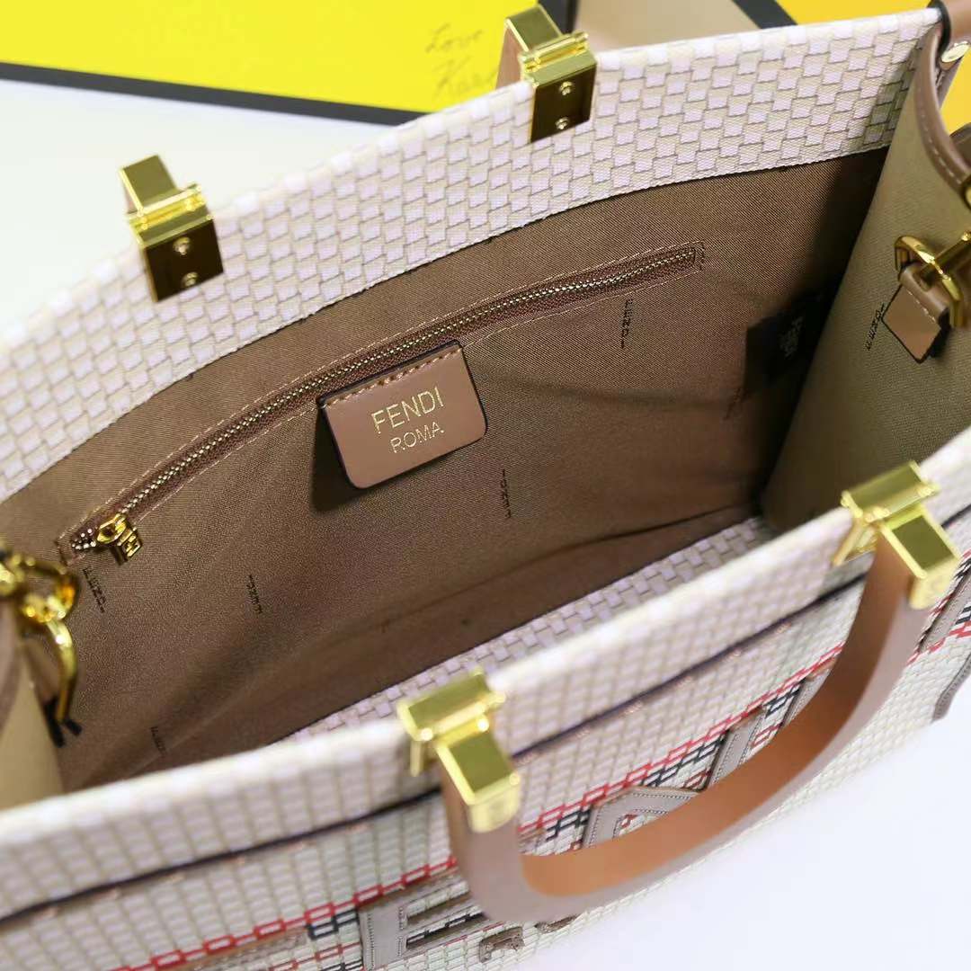 Fendi Sunshine Medium Raffia