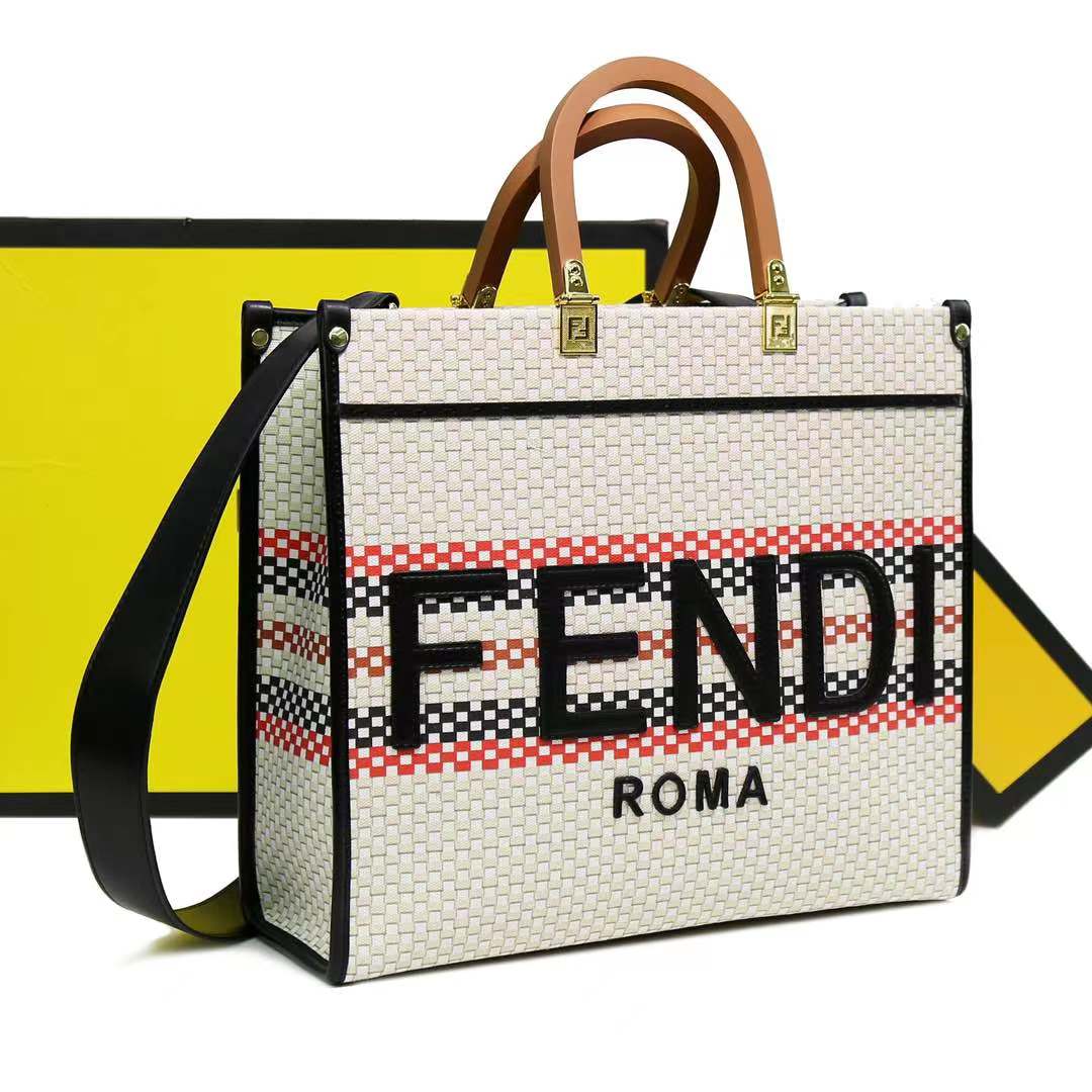 Fendi Sunshine Medium Raffia