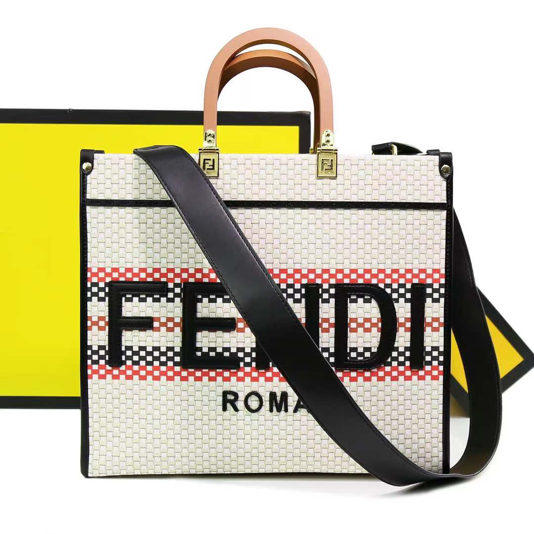 Fendi Sunshine Medium Raffia