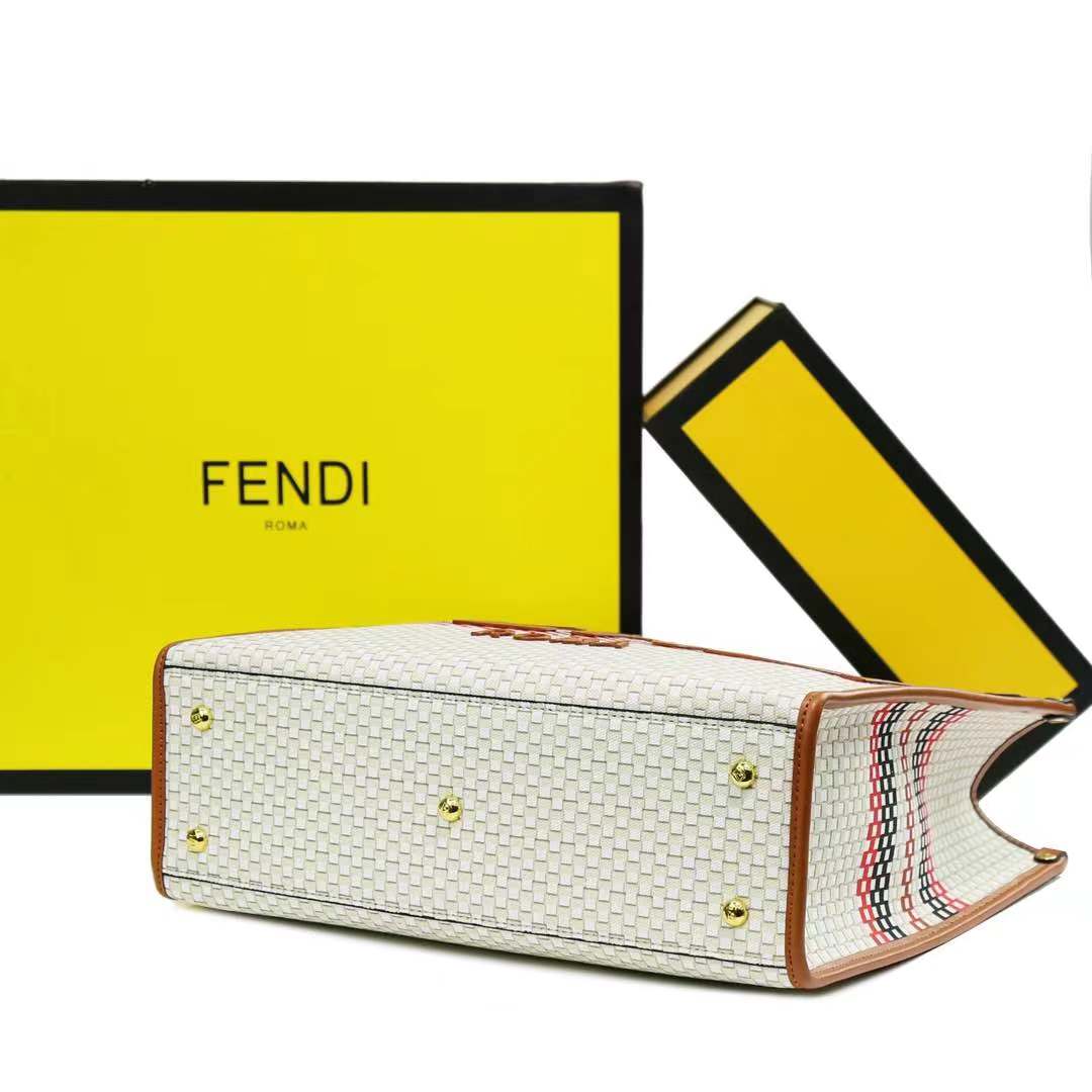 Fendi Sunshine Medium Raffia
