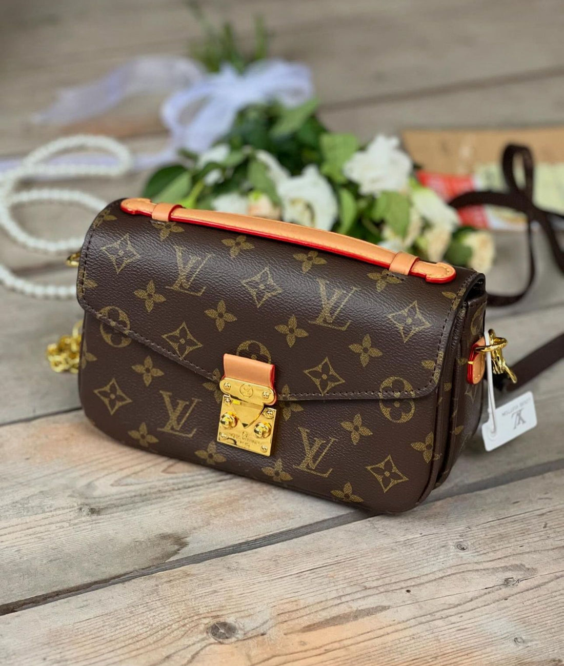 NEW LV POCHETTE METIS CROSSBODY BAG