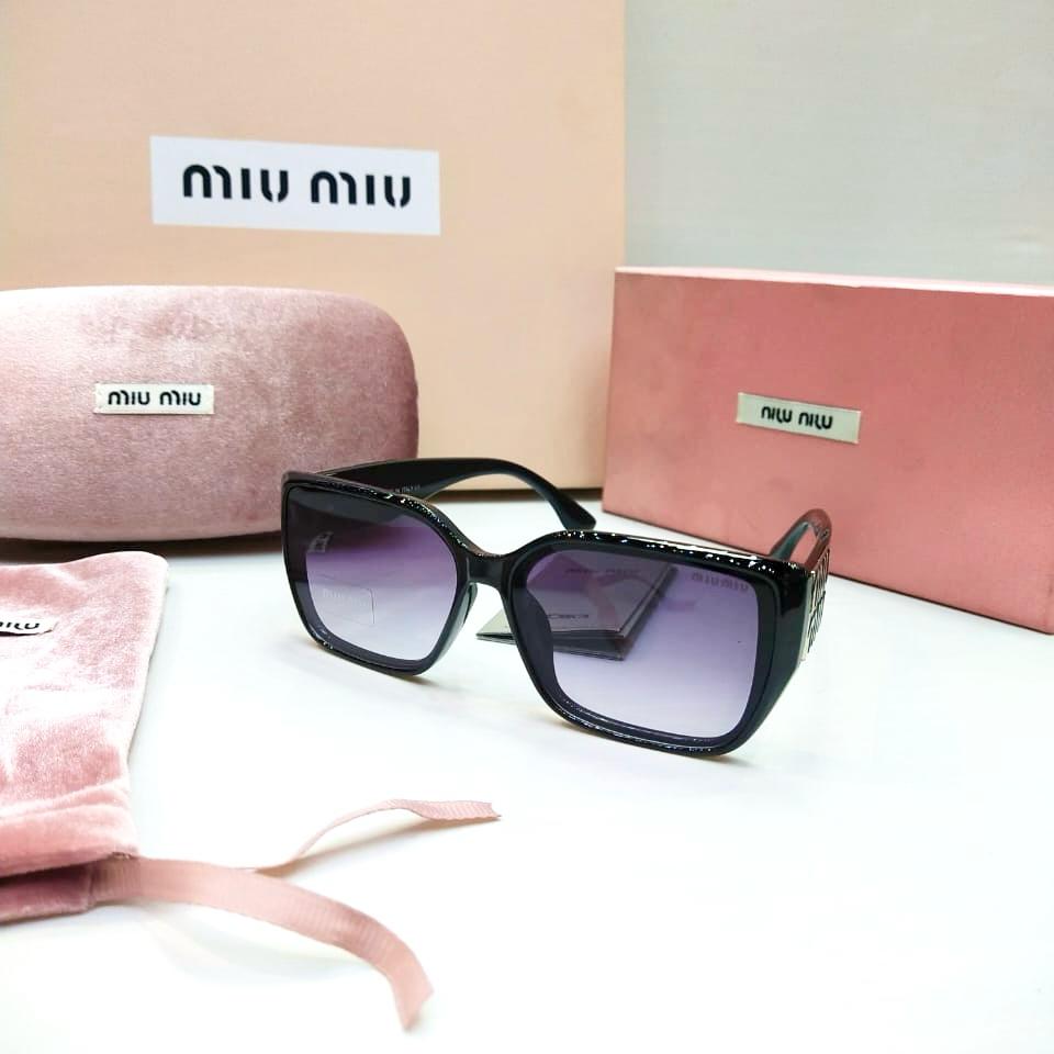 Miu Miu Sunglasses (Black)