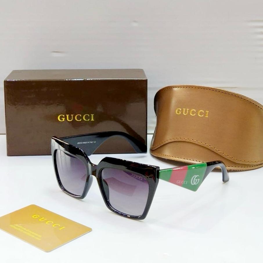 Gucci Classic Black Sunglasses