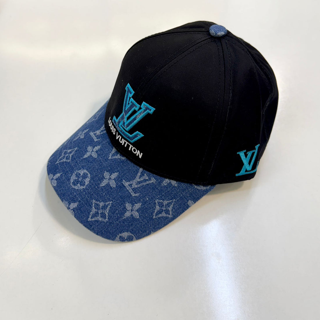 Lv Brand caps