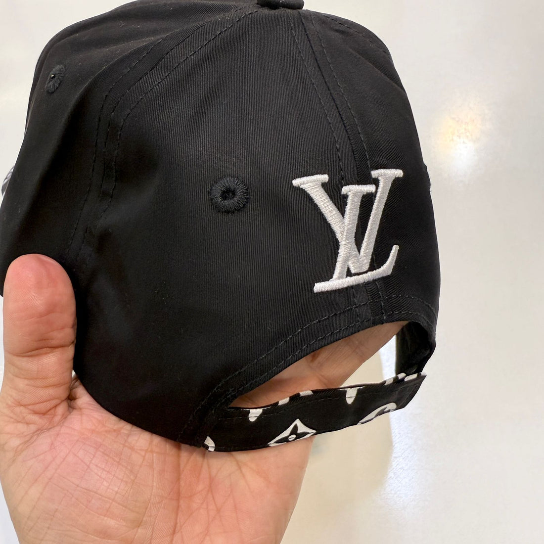 LV Brand caps
