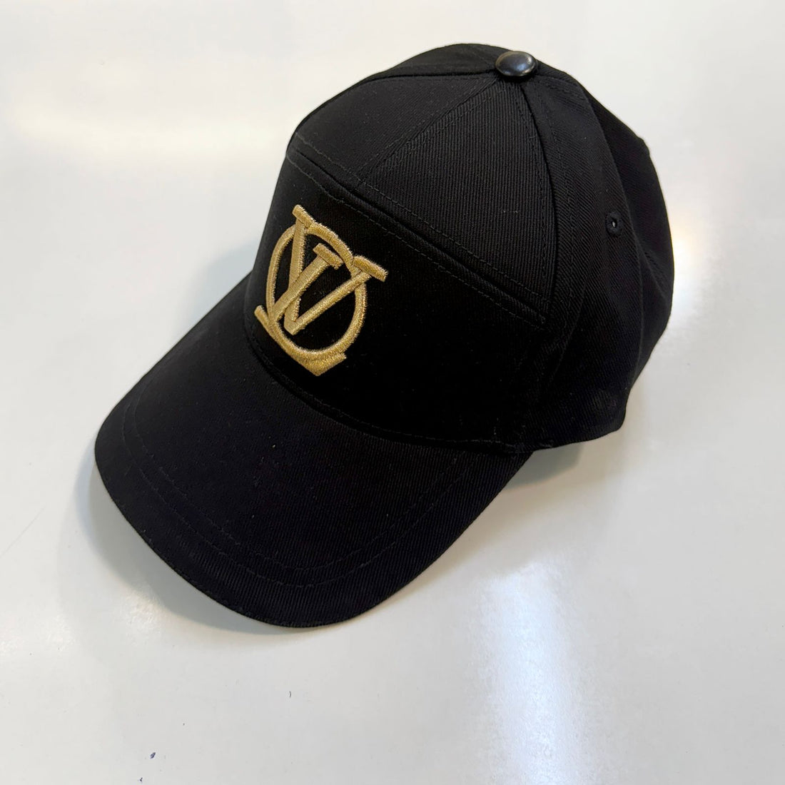 LV Brand caps
