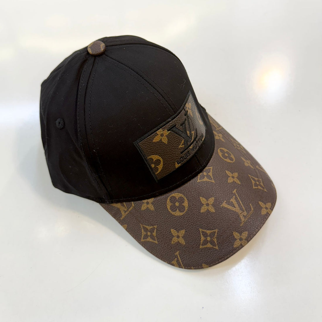 Lv Brand caps