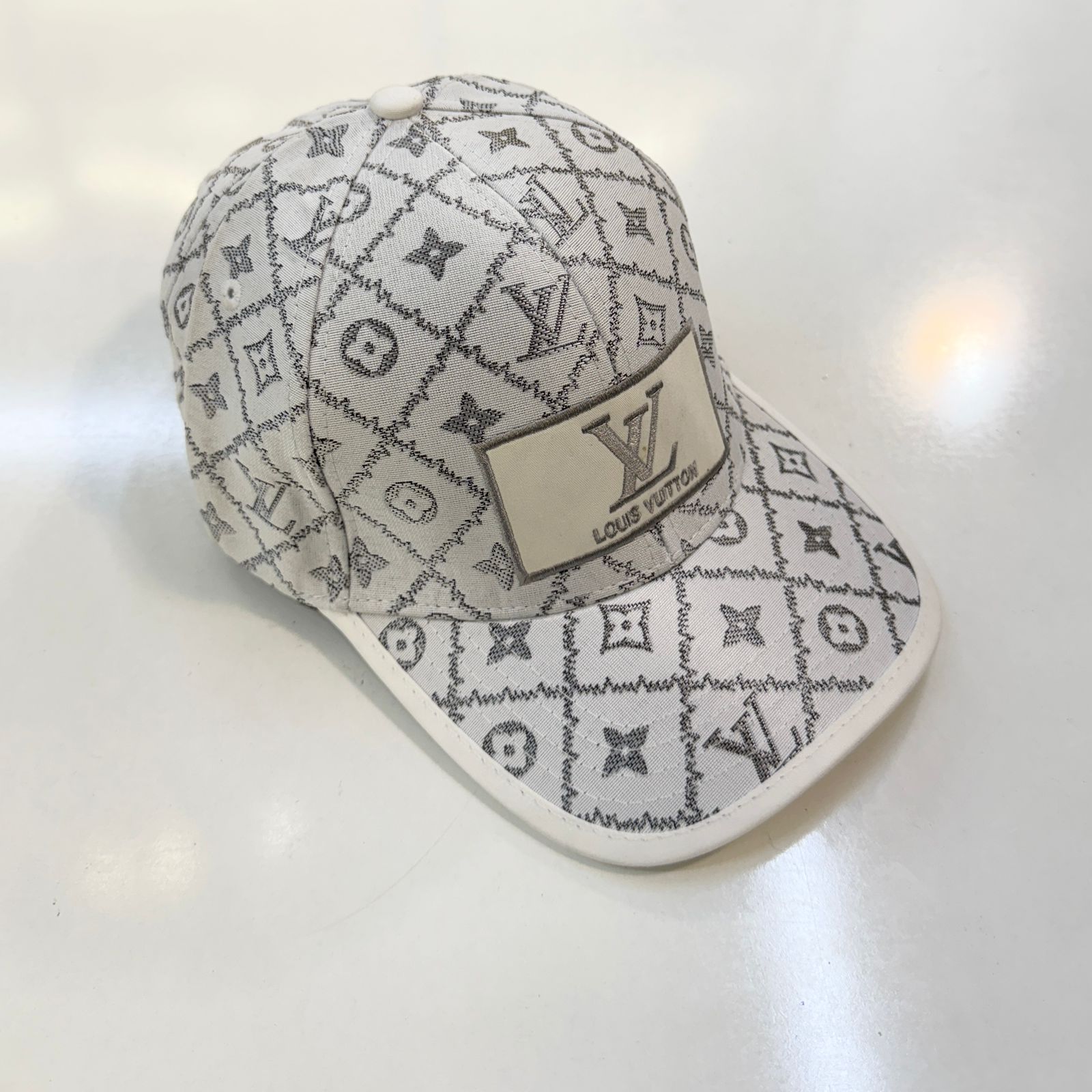 Lv Brand caps