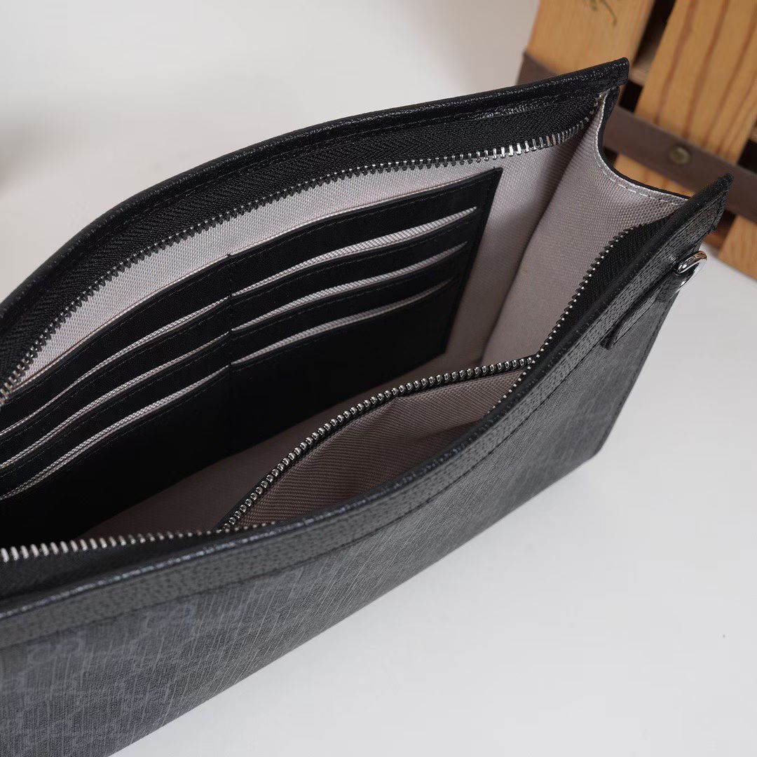 Gucci Crossbody Bags