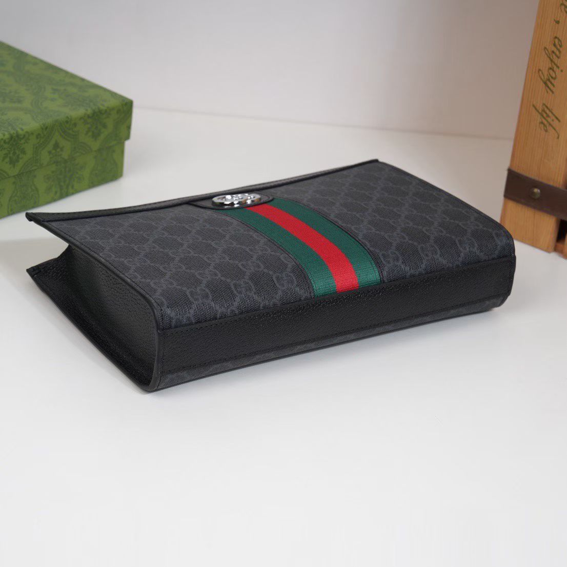 Gucci Crossbody Bags