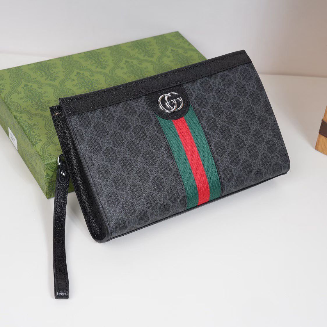 Gucci Crossbody Bags