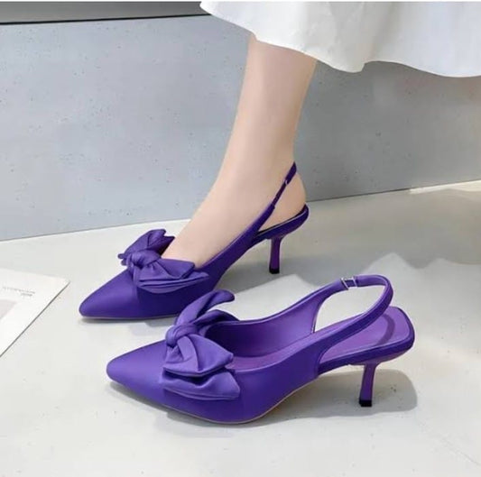 BOW SUEDED HEELS