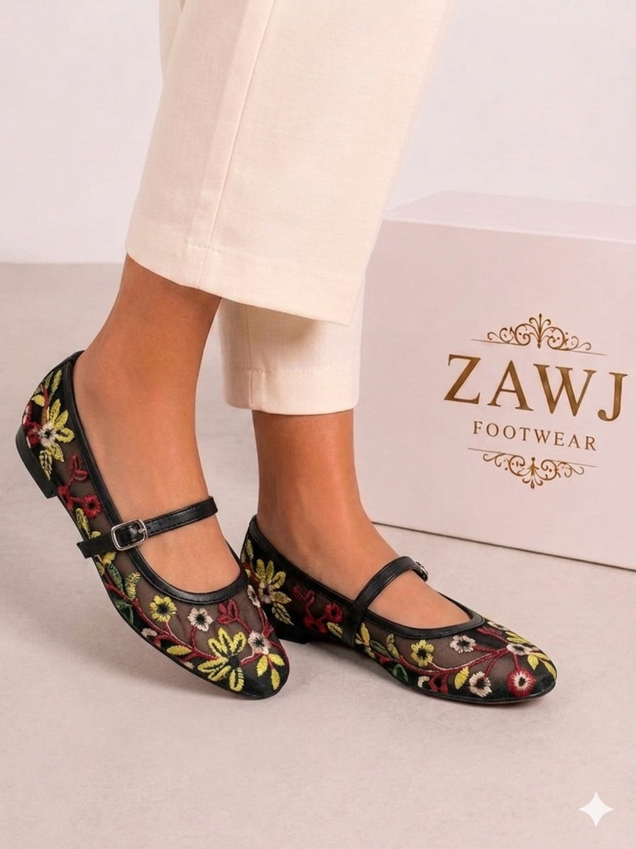 EMBROIDERY PUMPS (Black)