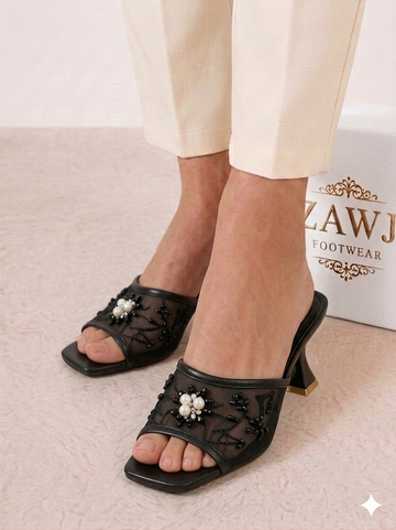 Zarifa Embroidery Heels(Black)