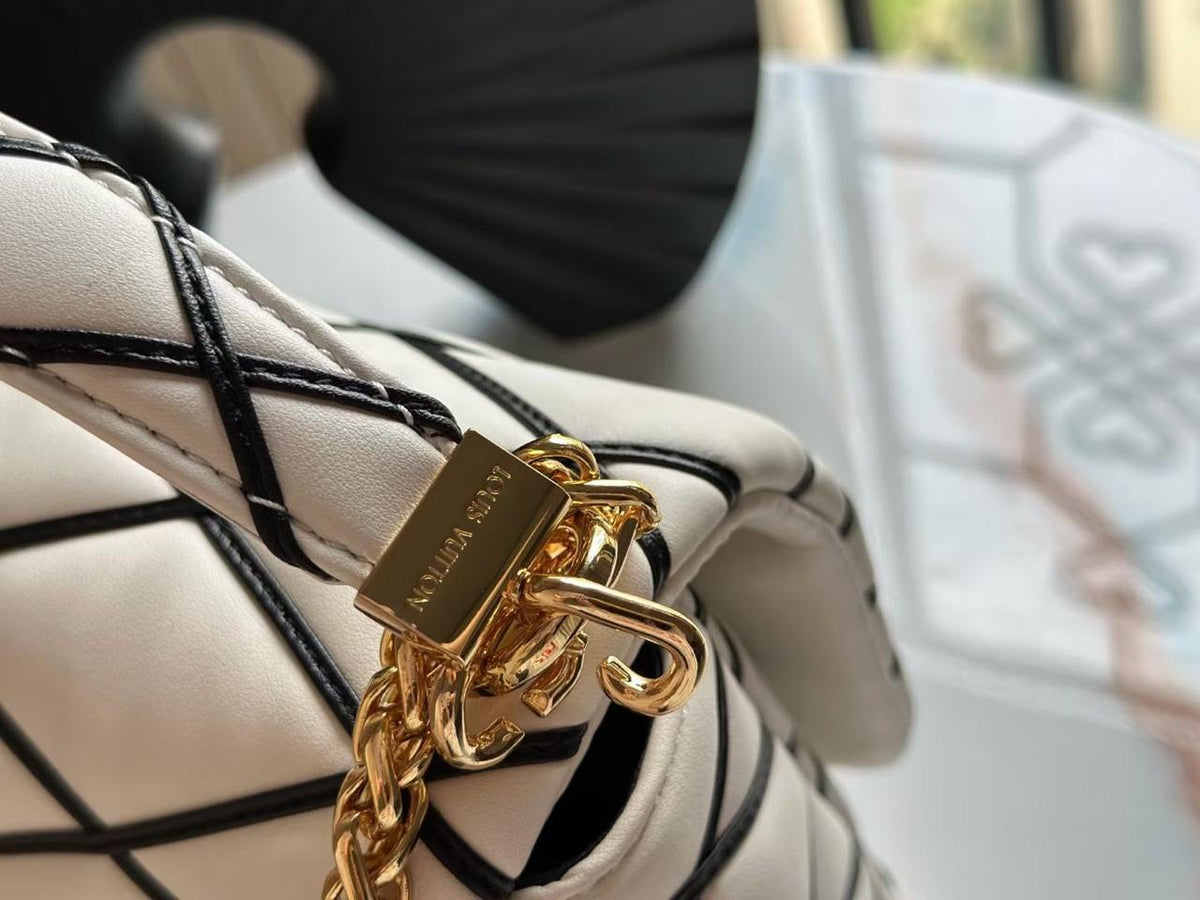 LV Paris Quilted Chic Handbag(Premium Quality)(With Box)