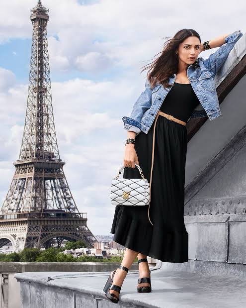 LV Paris Quilted Chic Handbag(Premium Quality)(With Box)